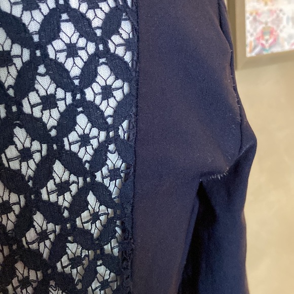 Navy medium blazer with Lacy back - Picture 7 of 8